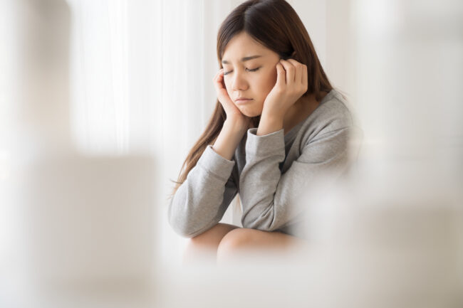 心配ごとがある女性