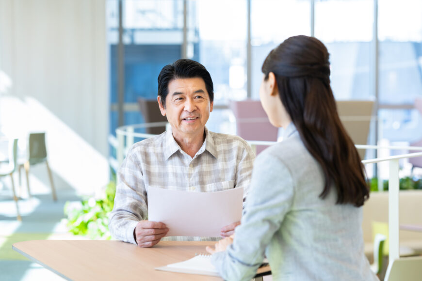 支援員に相談する　60代男性