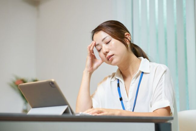 テレワークがメンタル不調を引き起こす原因