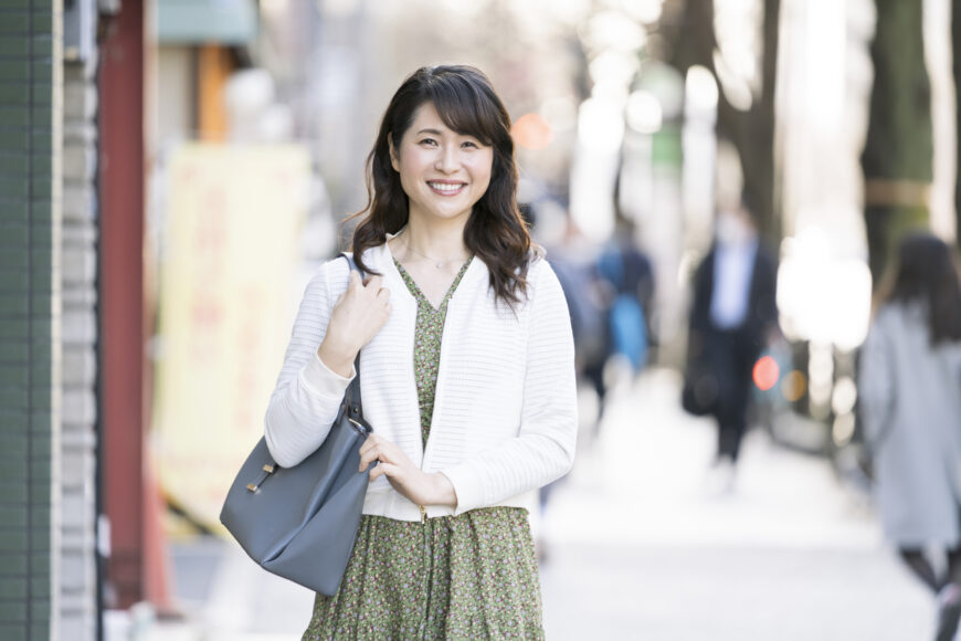 笑顔の女性