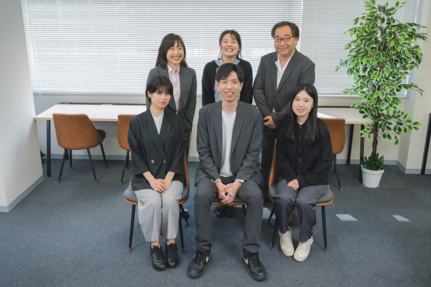 ニューロリワーク 札幌センター スタッフ集合写真